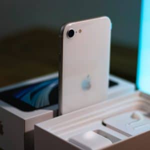 Apple iPhone SE 2020