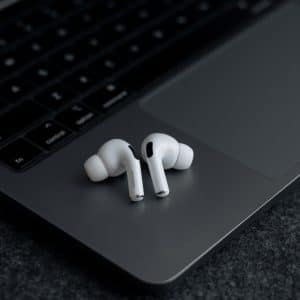 Apple Bluetooth Stack - AirPods Keep Pausing 5 Reasons And Quick Solutions