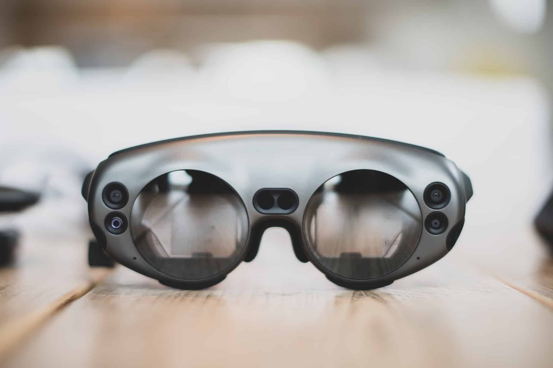 VR: Virtual Reality