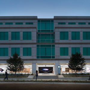 Apple Infinite Loop Store