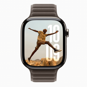 Apple Watch SE 3 with larger 41mm and 45mm displays, designed for budget-conscious smartwatch users.